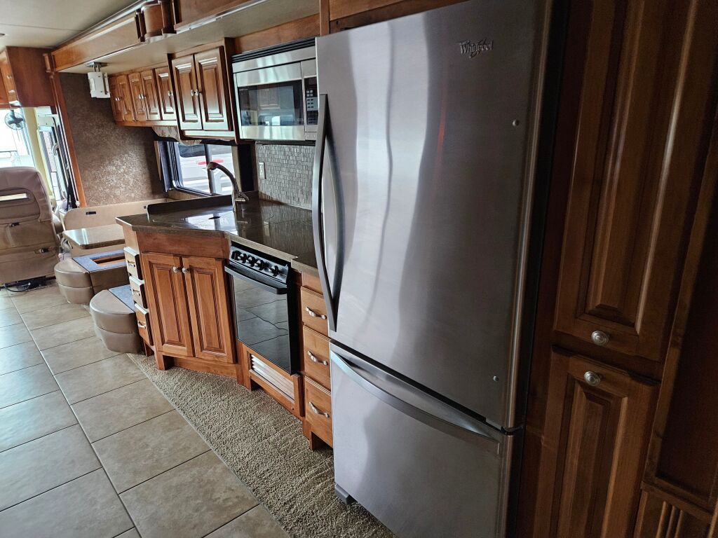 2015 Tiffin Motorhomes Allegro Red 33AA