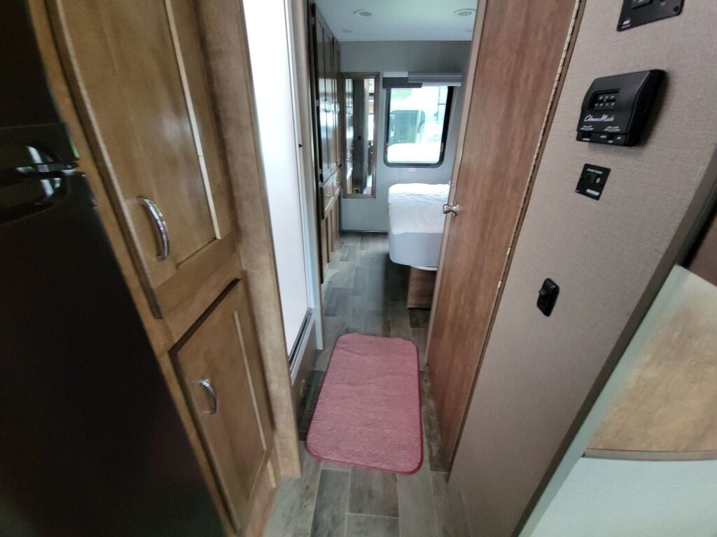 2018 Winnebago Intent 30R