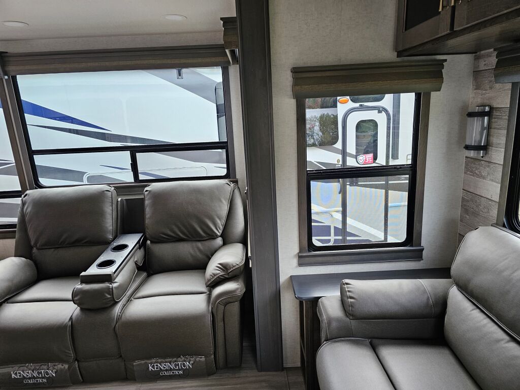 2022 Alliance RV Paradigm 295MK