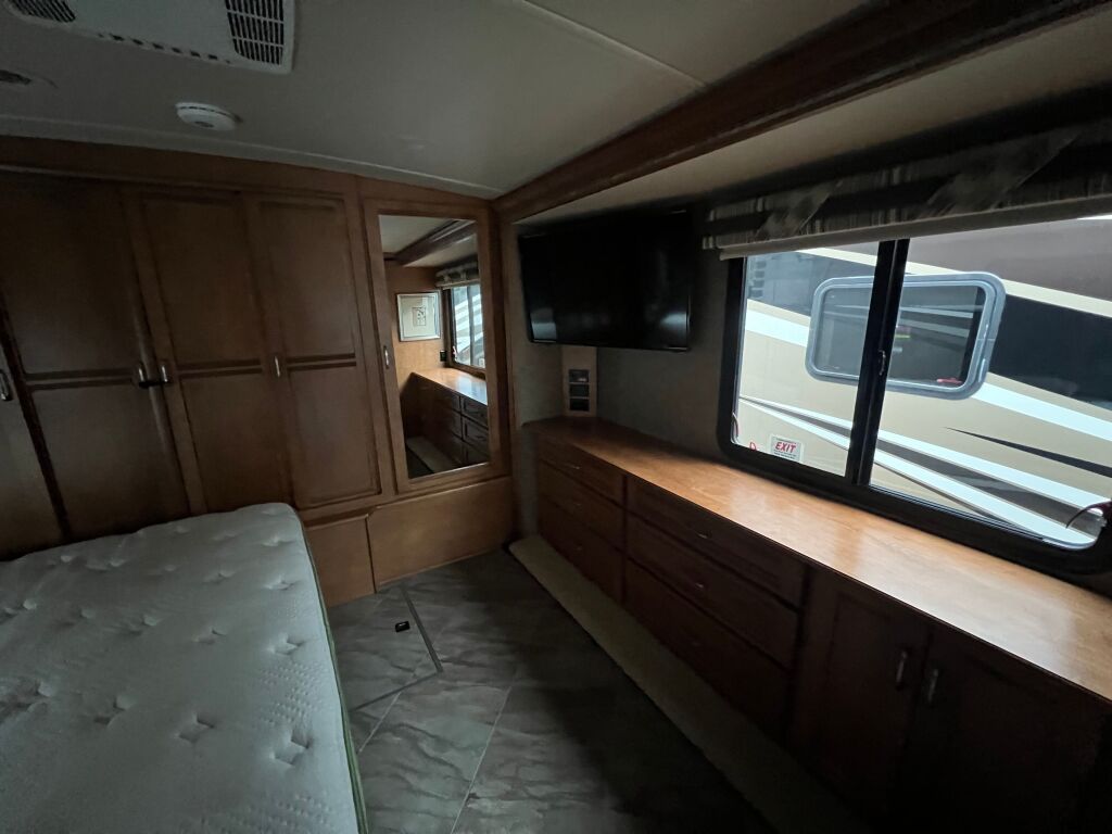 2017 Winnebago Forza 36G