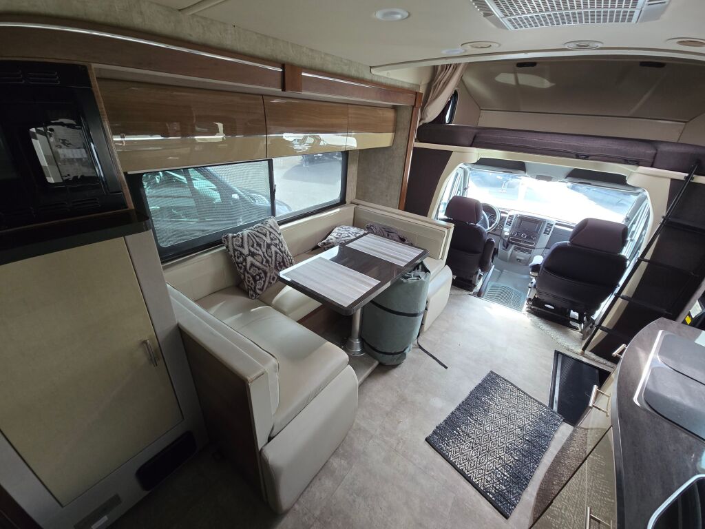 2015 Winnebago View 24J