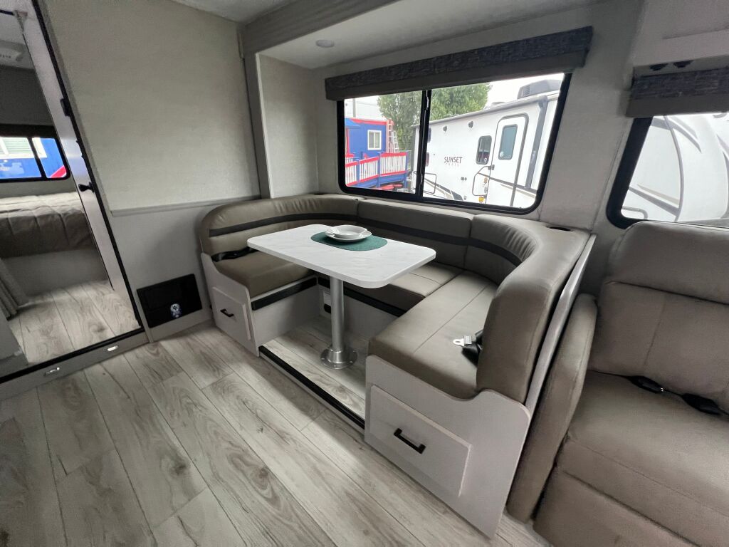 2025 Coachmen Freelander 31MB