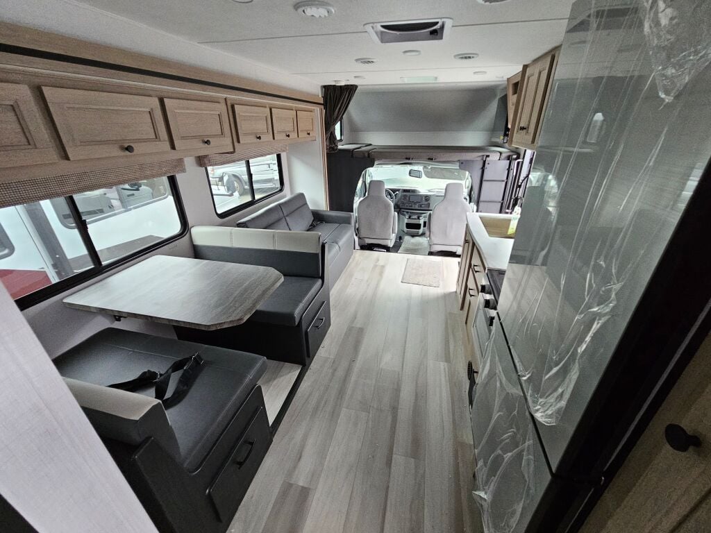 2025 Forest River Sunseeker 2850SLE