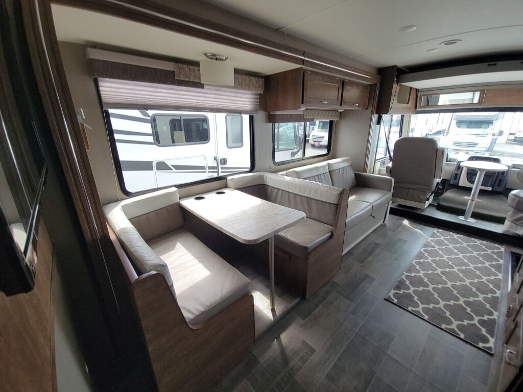 2018 Winnebago Intent 30R