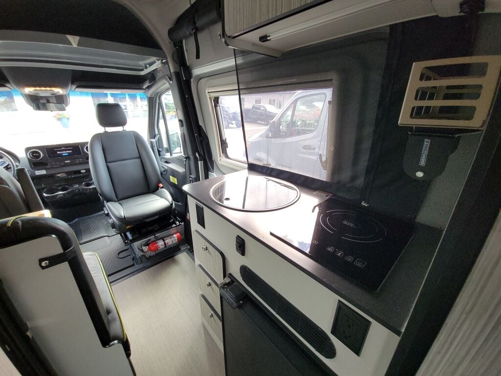 2020 Winnebago Revel 44E