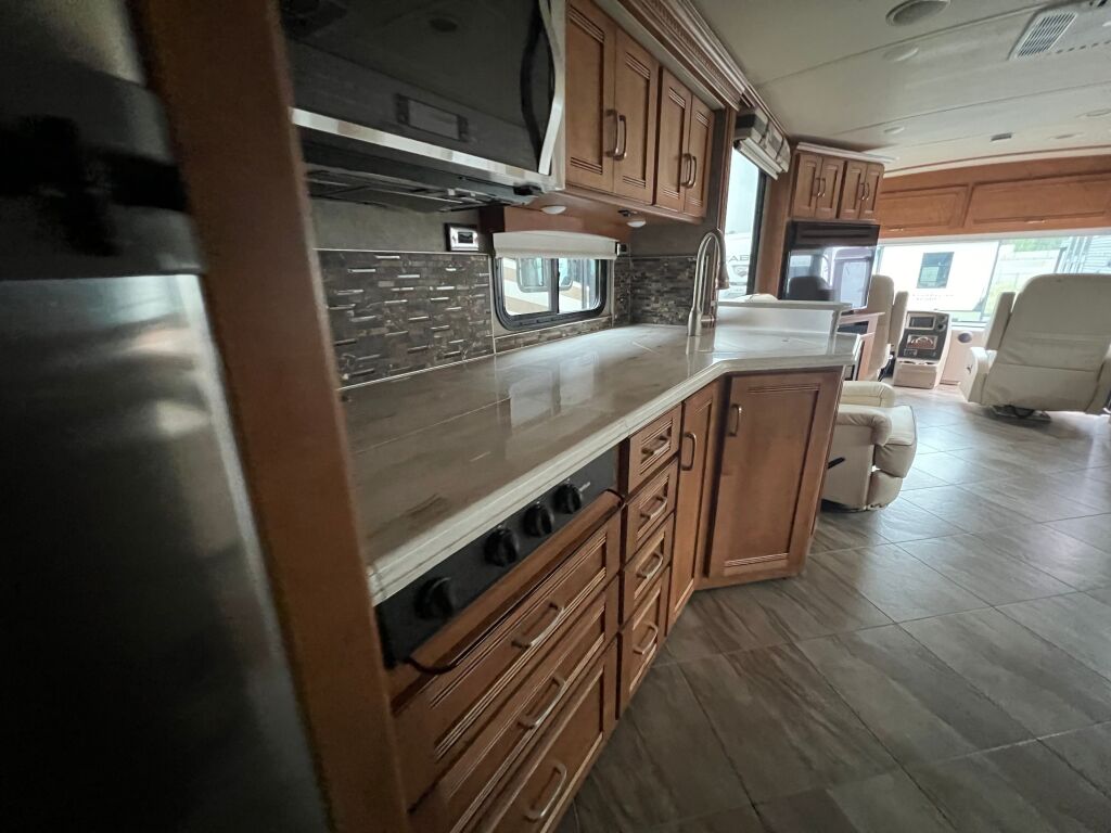 2017 Winnebago Forza 36G