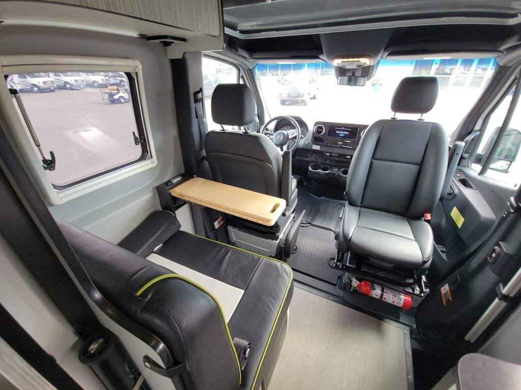 2020 Winnebago Revel 44E