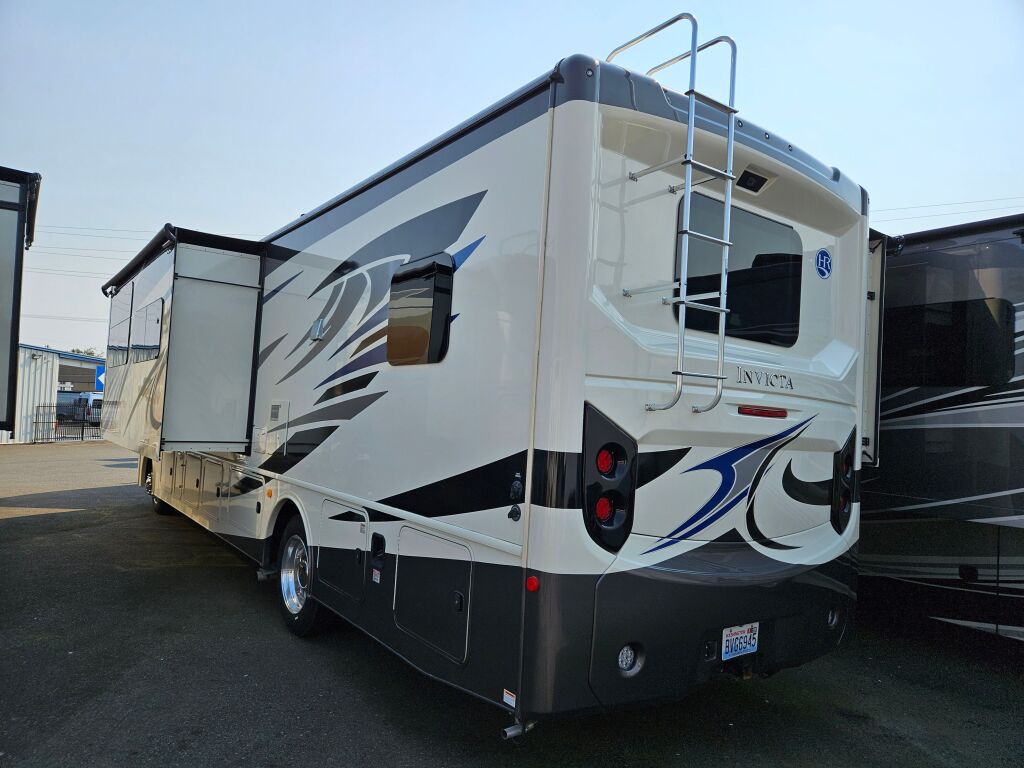 2022 Holiday Rambler Invicta 34MB