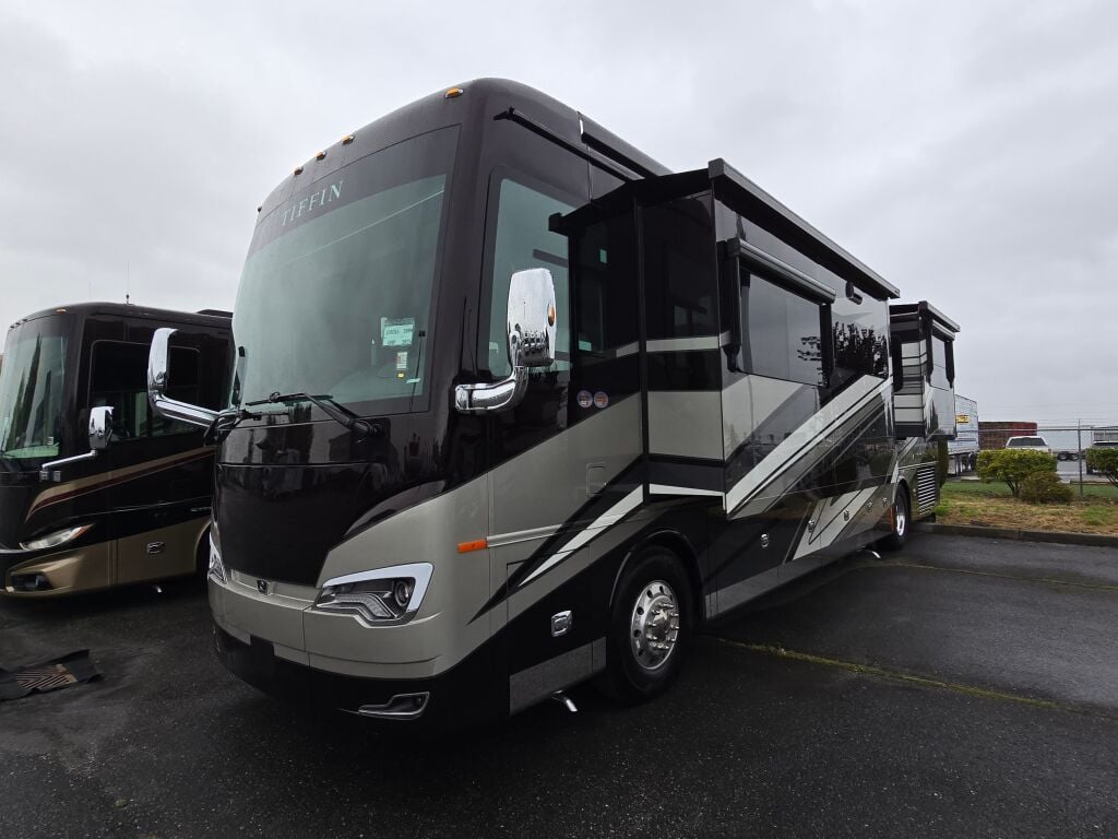 2025 Tiffin Motorhomes Allegro Bus 40IP