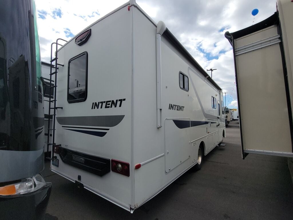 2018 Winnebago Intent 30R