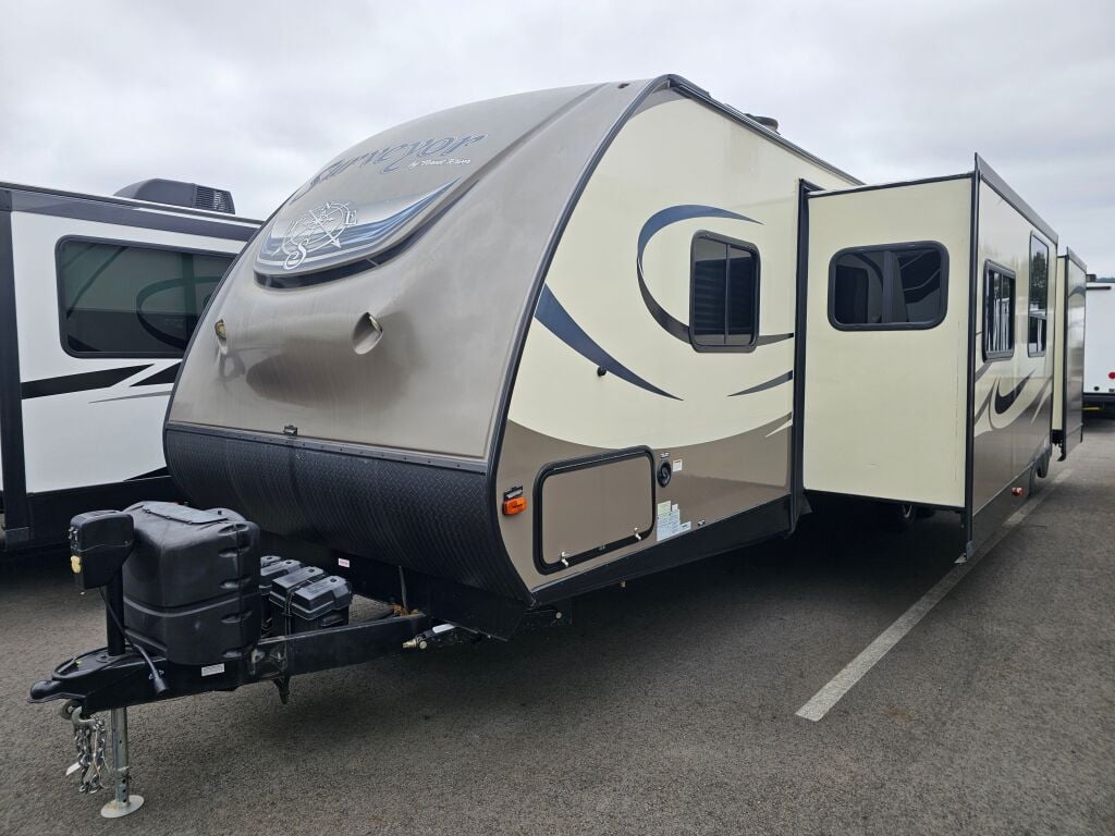 2016 Forest River Surveyor 32BHDS