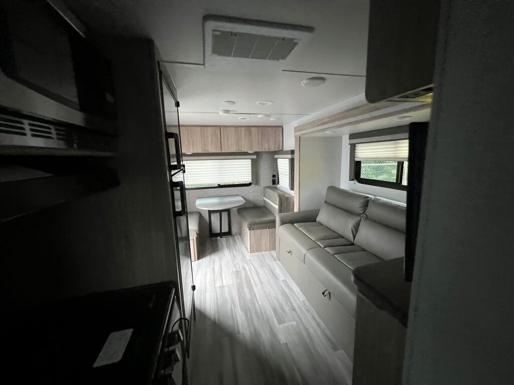 2021 Winnebago Micro Minnie 2225RL