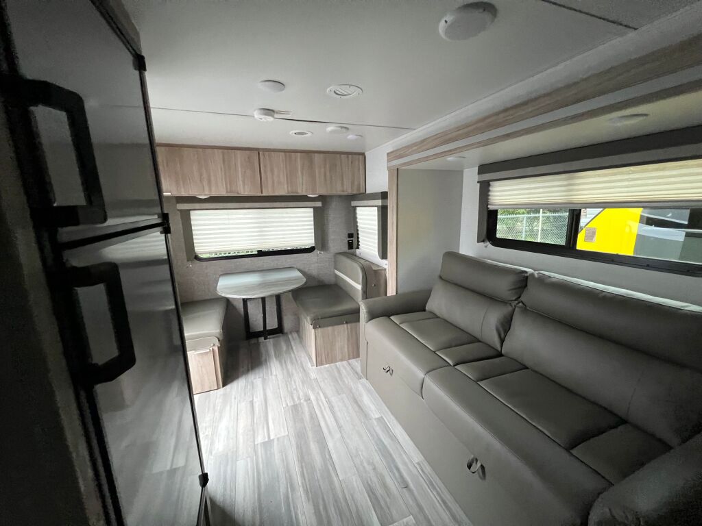 2021 Winnebago Micro Minnie 2225RL