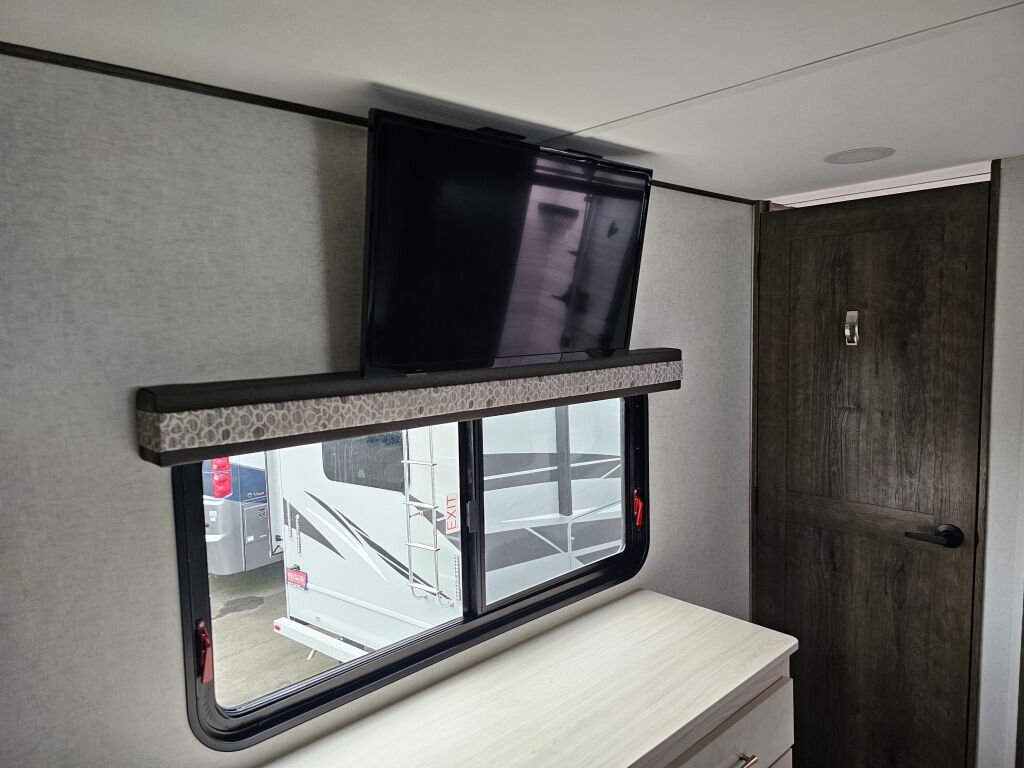 2022 Alliance RV Paradigm 295MK