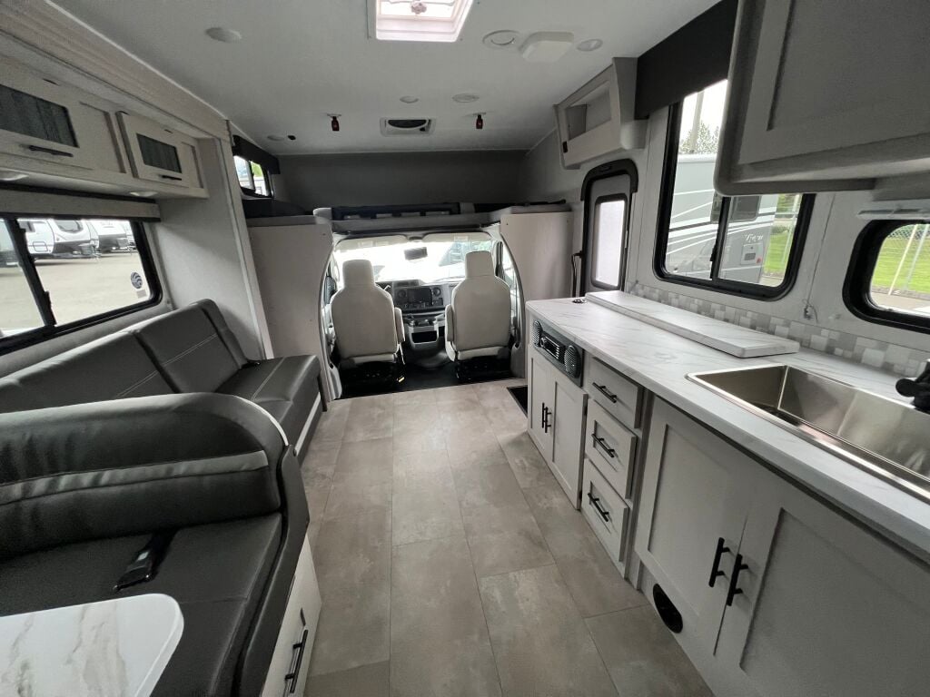 2023 Coachmen Freelander 31MB