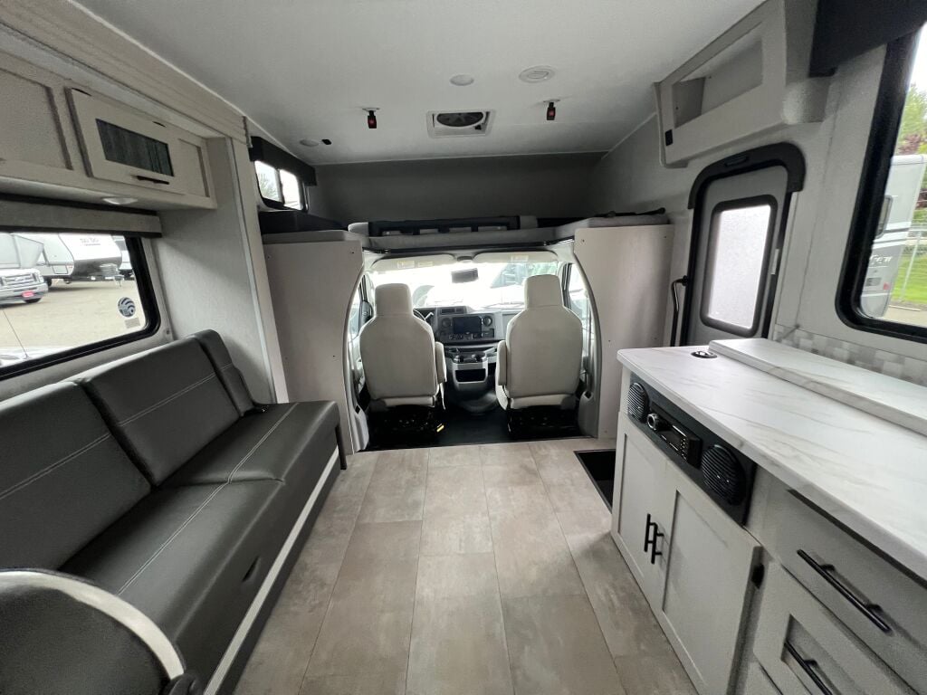 2023 Coachmen Freelander 31MB