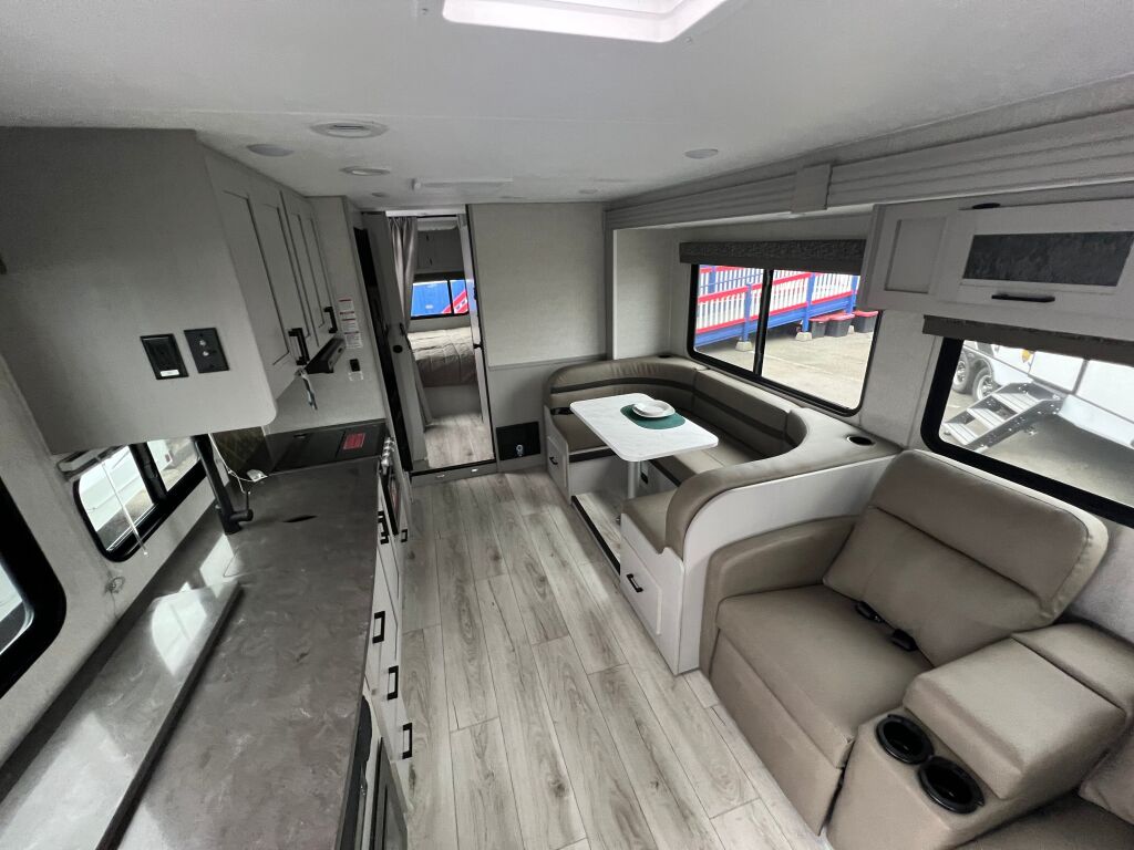 2025 Coachmen Freelander 31MB