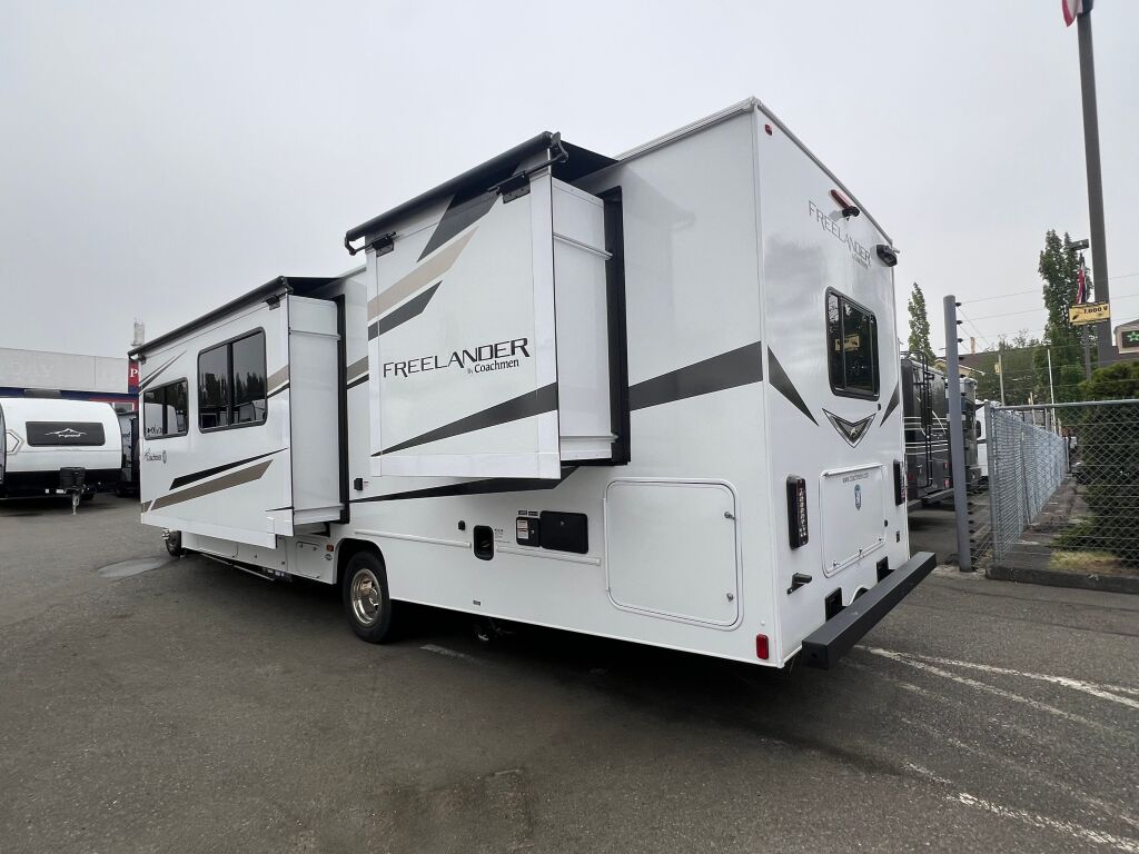 2025 Coachmen Freelander 31MB