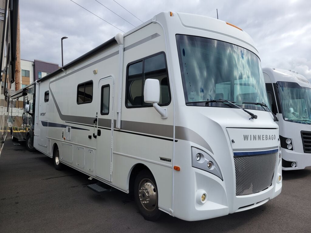 2018 Winnebago Intent 30R