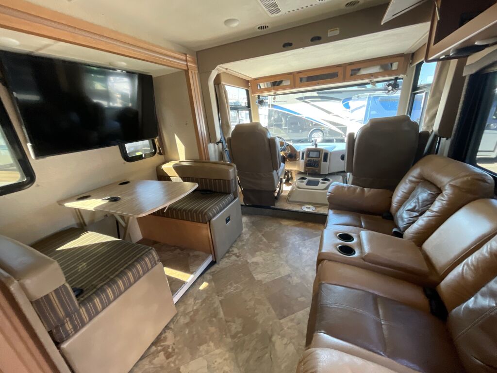 2017 Thor Motor Coach Windsport 34J