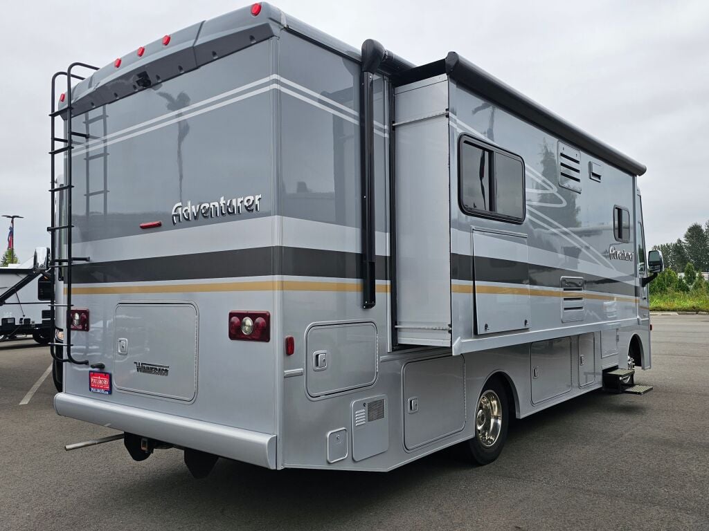 2020 Winnebago Adventurer 27N