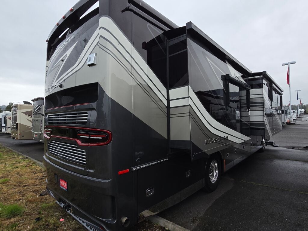 2025 Tiffin Motorhomes Allegro Bus 40IP