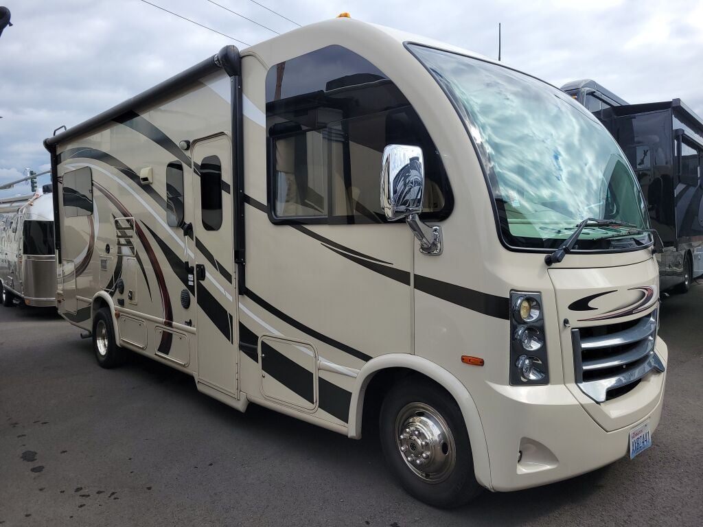 2016 Thor Motor Coach Vegas 24.1