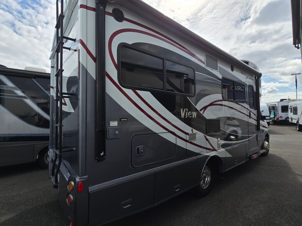 2015 Winnebago View 24J