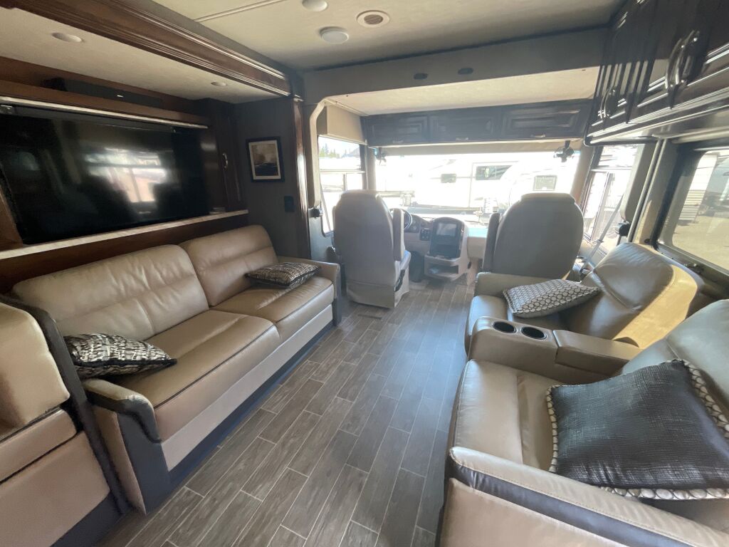 2020 Thor Motor Coach Palazzo 37.4