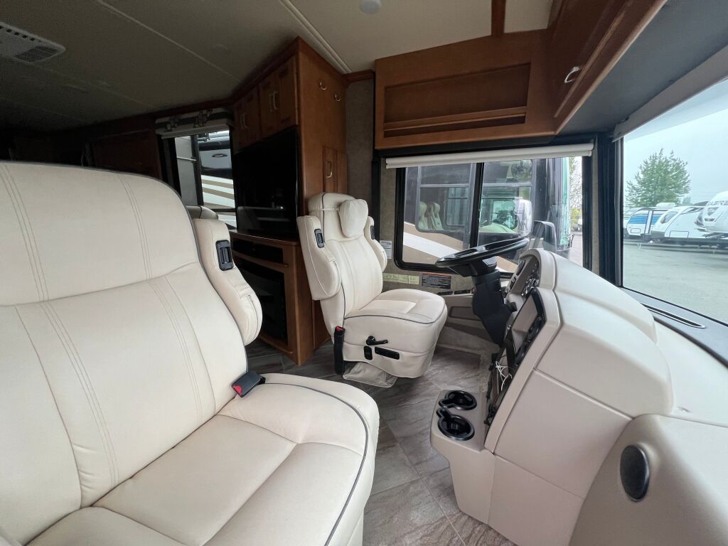 2017 Winnebago Forza 36G