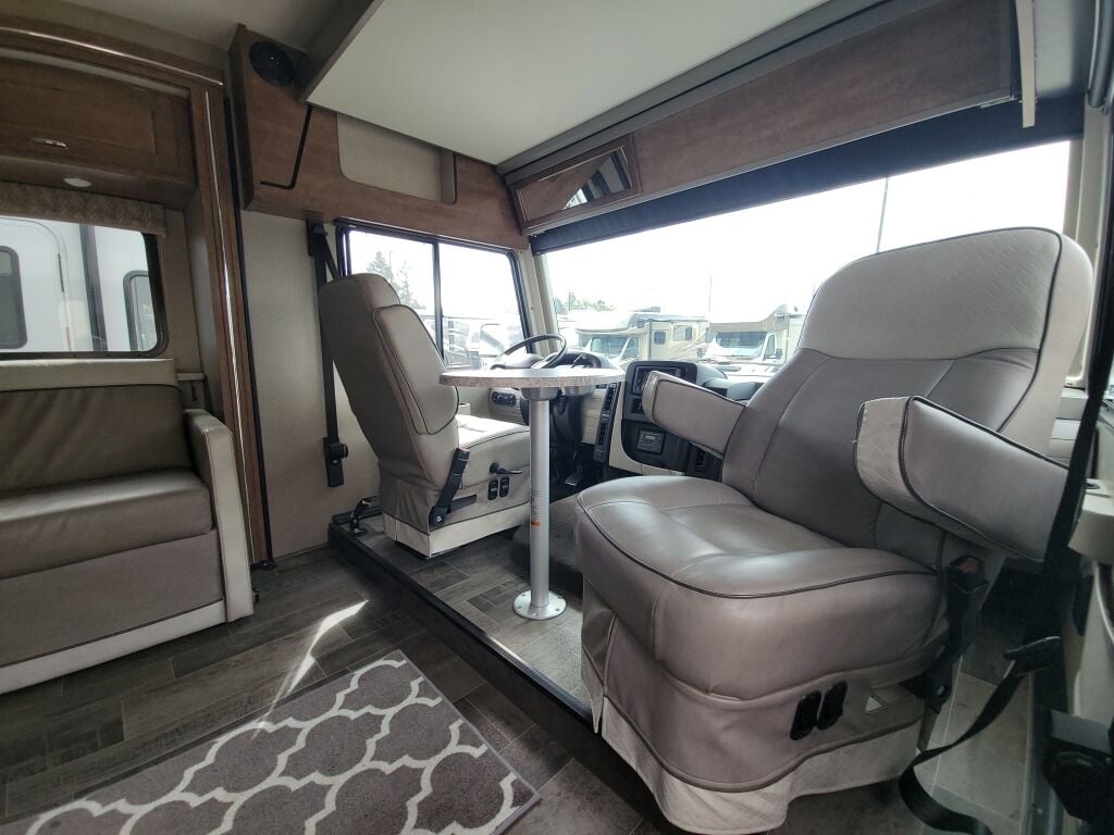 2018 Winnebago Intent 30R