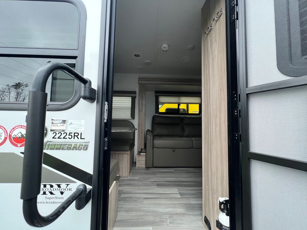 2021 Winnebago Micro Minnie 2225RL