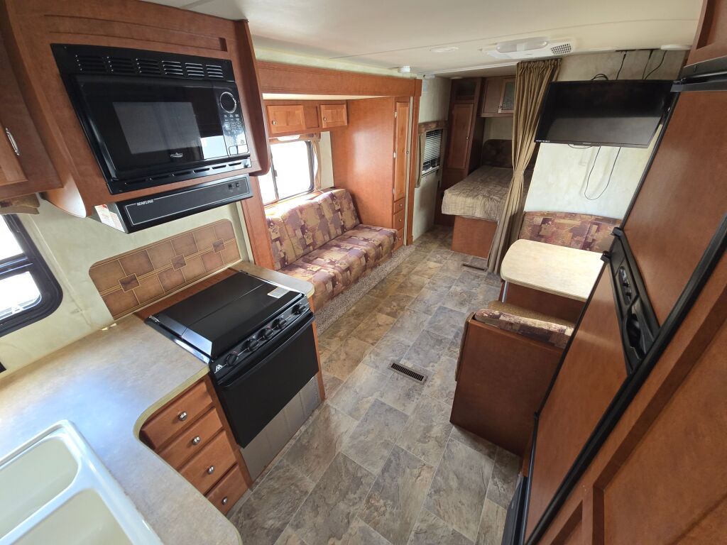 2015 Northwood Nash 24M