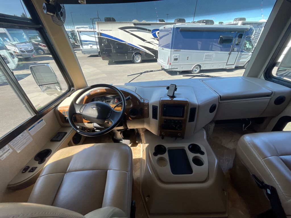 2017 Thor Motor Coach Windsport 34J