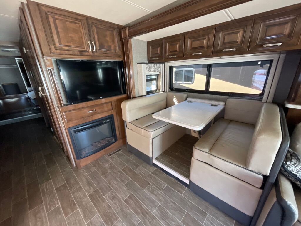 2020 Thor Motor Coach Palazzo 37.4