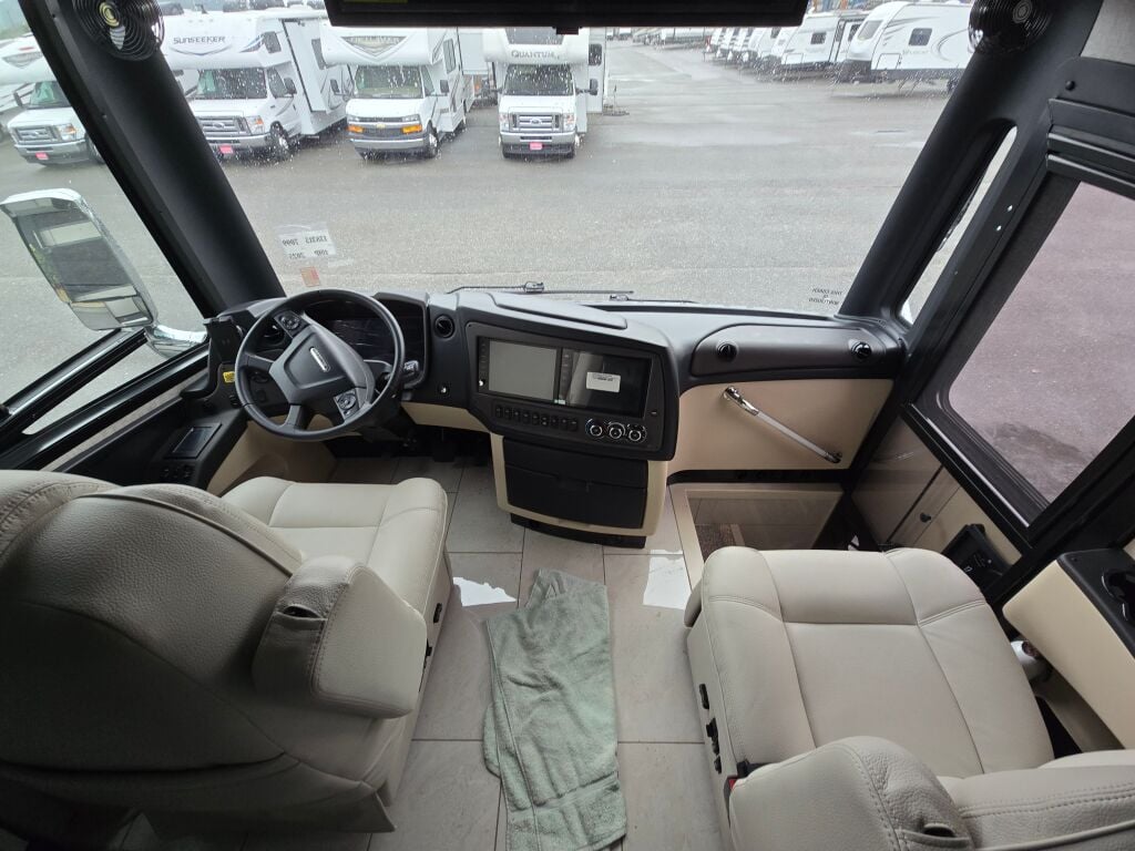 2025 Tiffin Motorhomes Allegro Bus 40IP