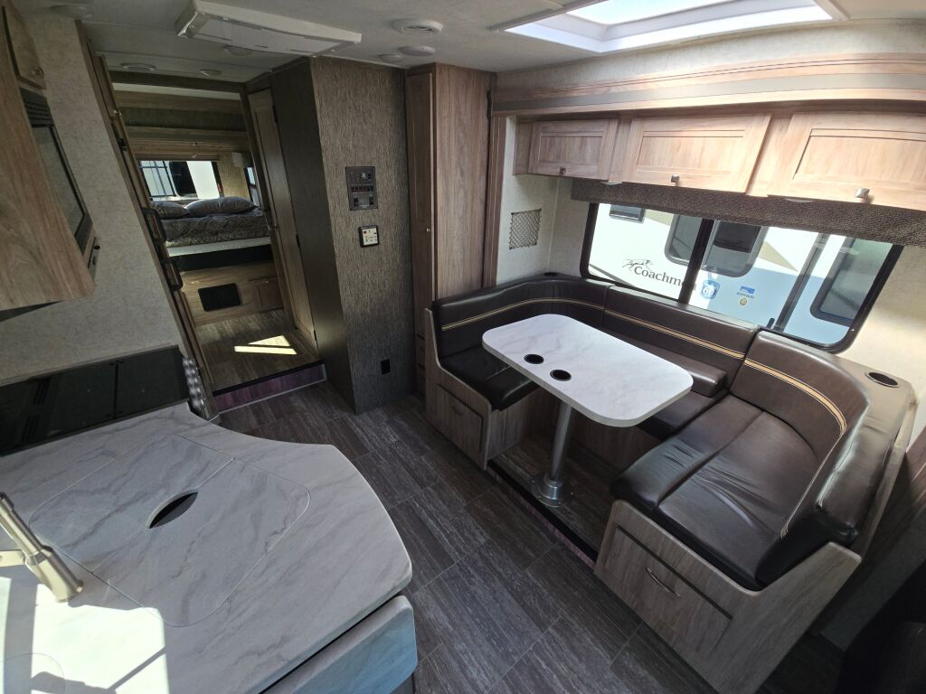 2019 Forest River Sunseeker 2500TS