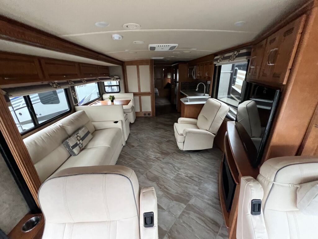 2017 Winnebago Forza 36G