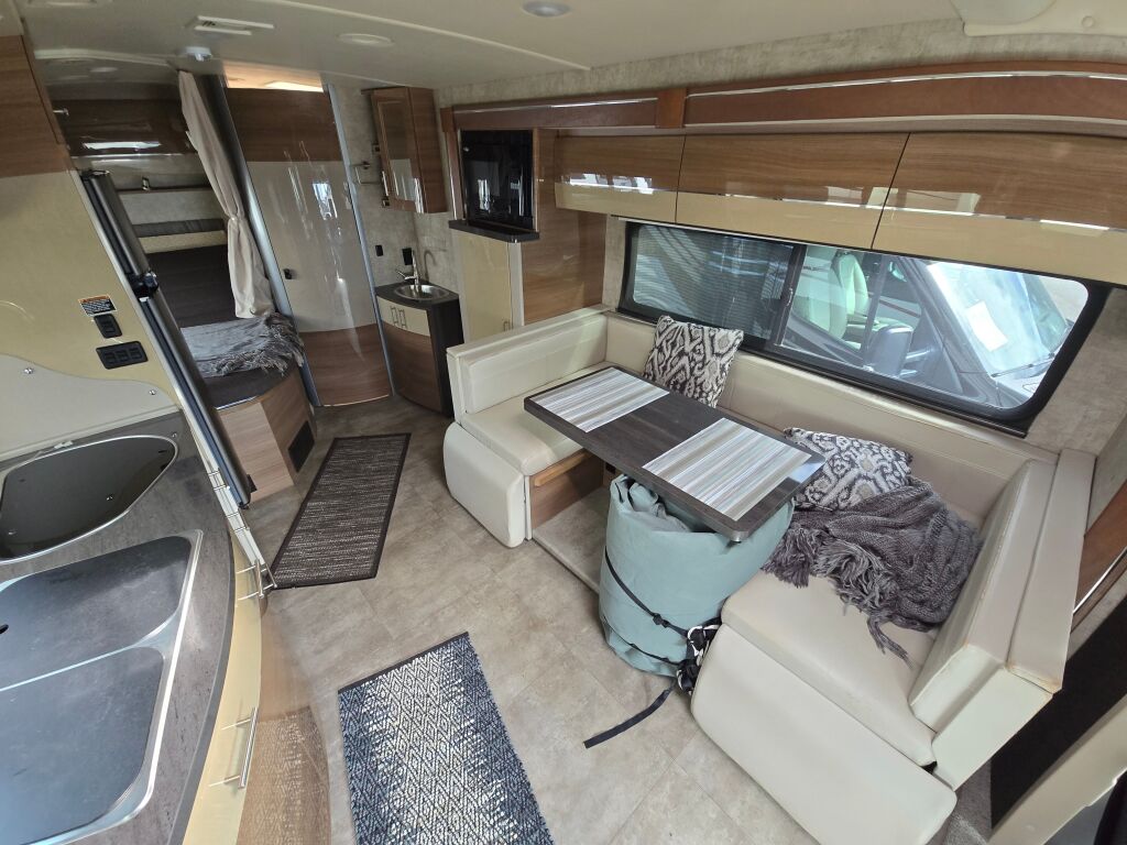 2015 Winnebago View 24J