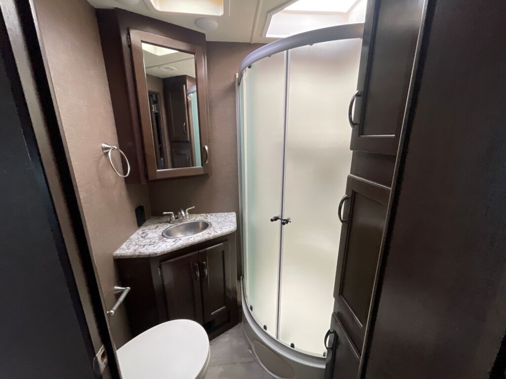 2018 Thor Motor Coach Freedom Traveler 30A