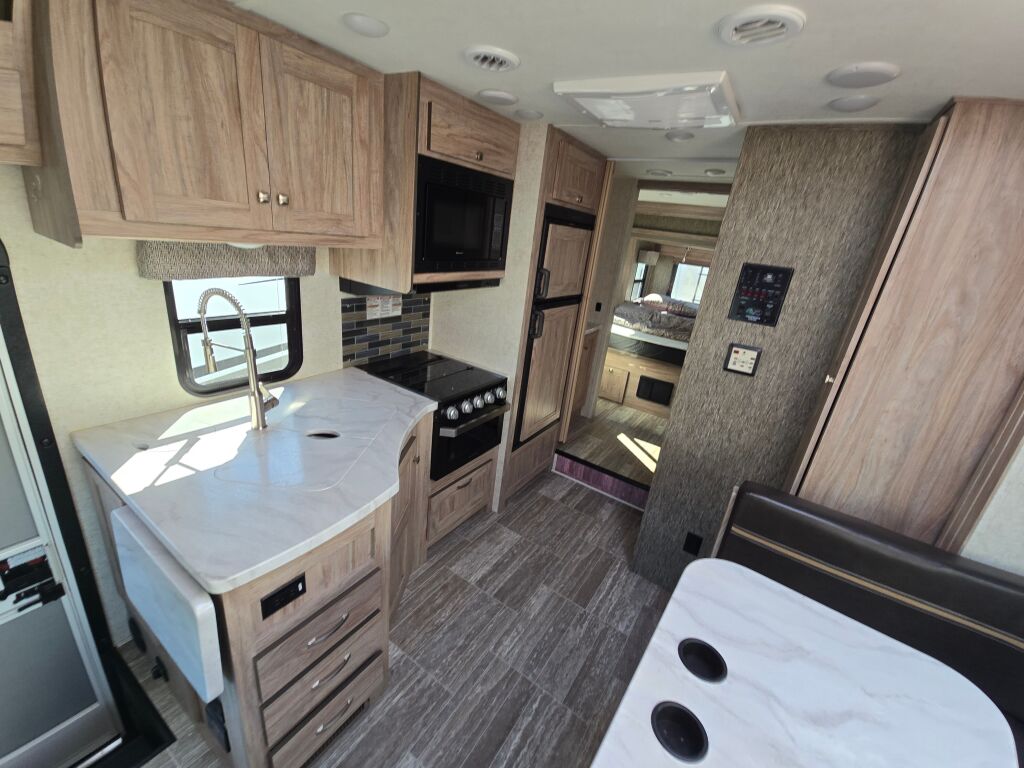 2019 Forest River Sunseeker 2500TS