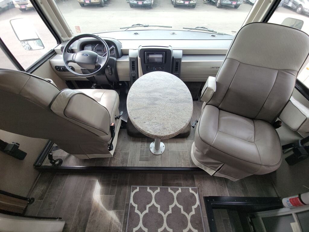 2018 Winnebago Intent 30R