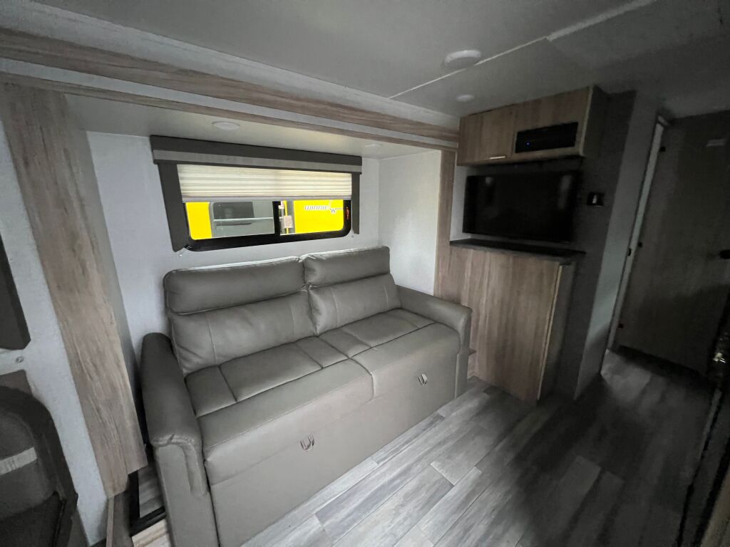 2021 Winnebago Micro Minnie 2225RL