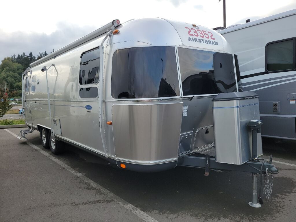 2012 Airstream Classic Limited 27FB