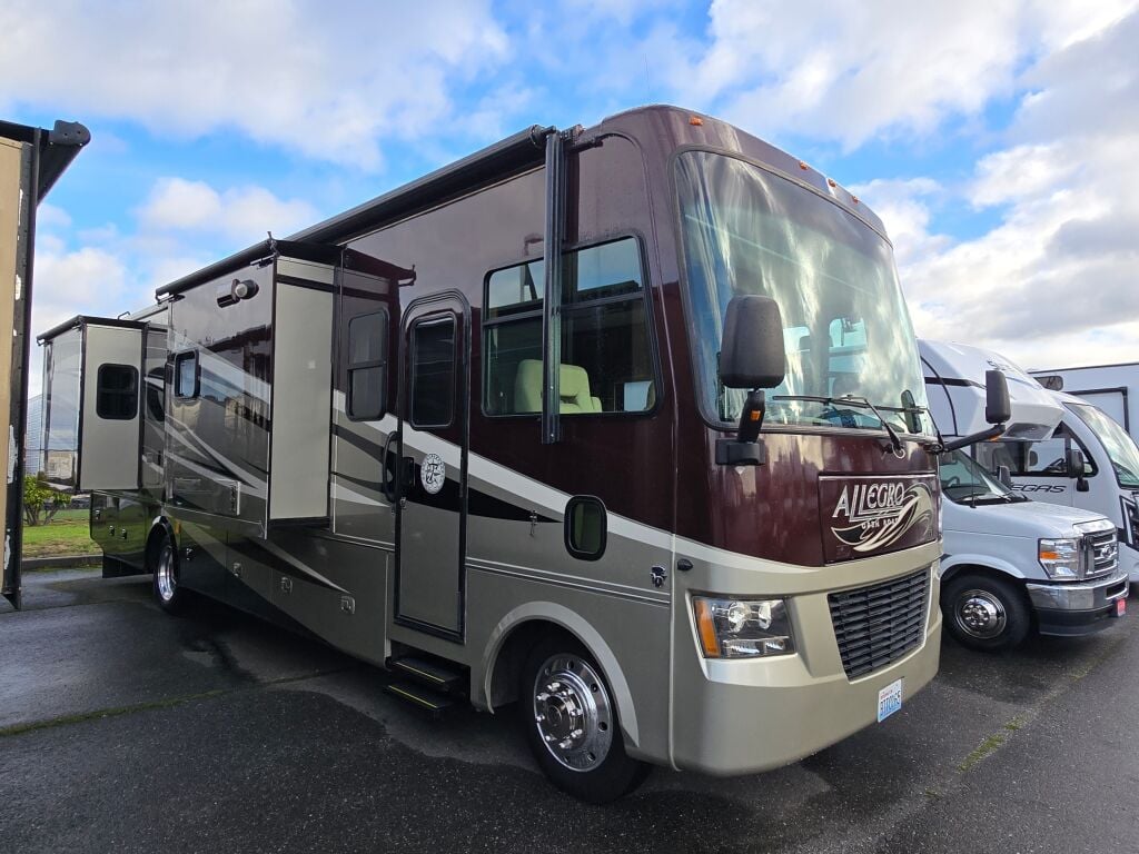 2012 Tiffin Motorhomes Allegro 34TGA