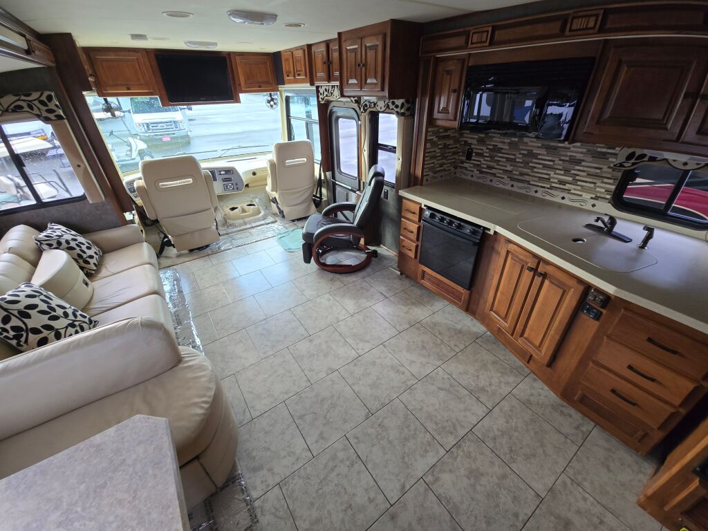 2012 Tiffin Motorhomes Allegro 34TGA