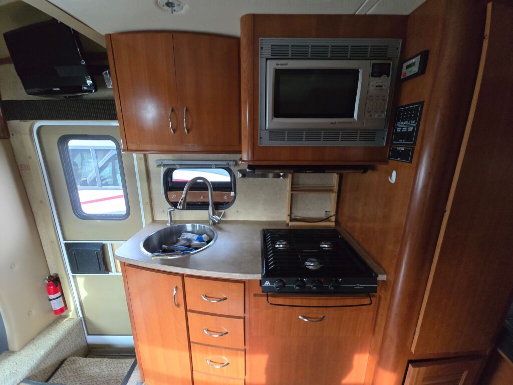 2009 Holiday Rambler Traveler 24RBH