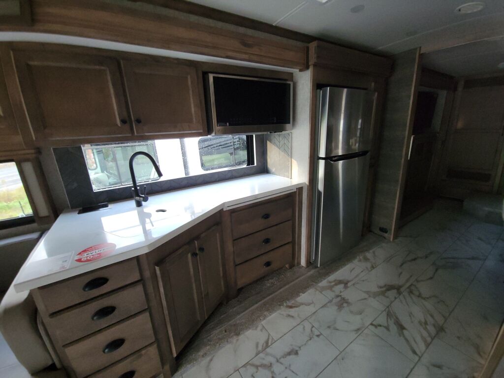 2025 Tiffin Motorhomes Allegro Red 33AA