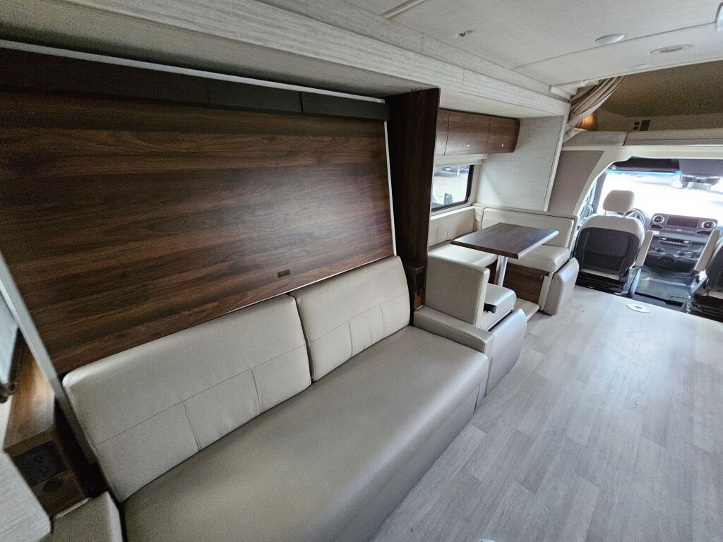 2022 Winnebago View 24D