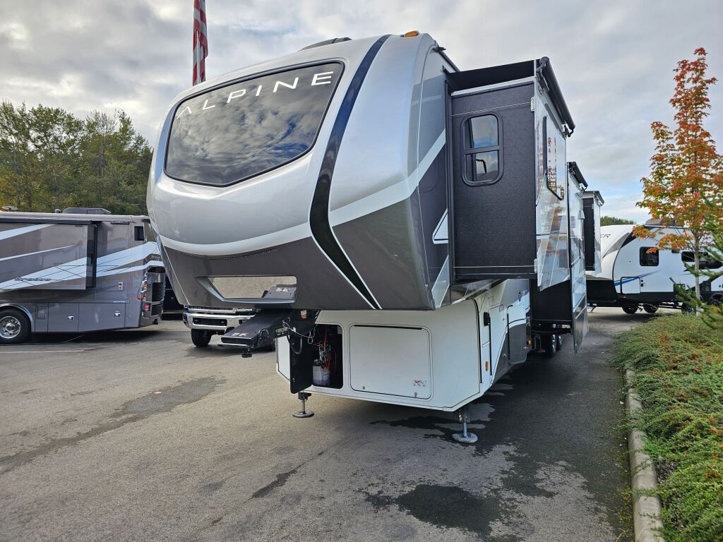 2025 Keystone Alpine 3712KB